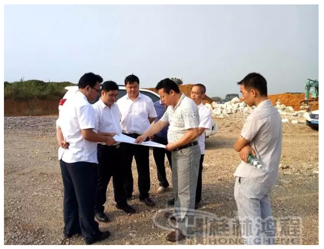 重鈣磨粉機(jī)，重鈣，HCH1395，超細(xì)環(huán)輥磨,武宣碳酸鈣
