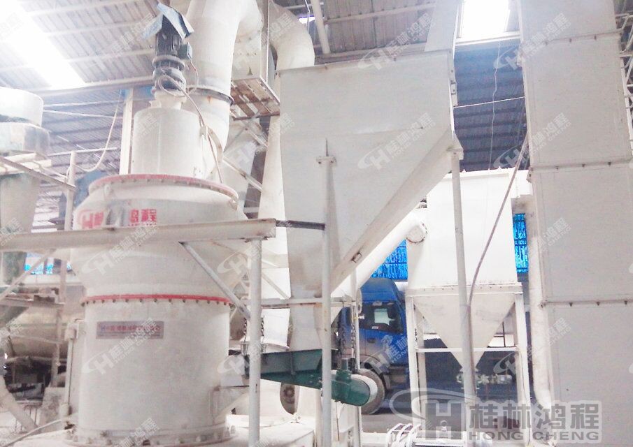 HC1300，325目錳礦石磨粉設(shè)備，錳礦石雷蒙磨粉機(jī)配置方案