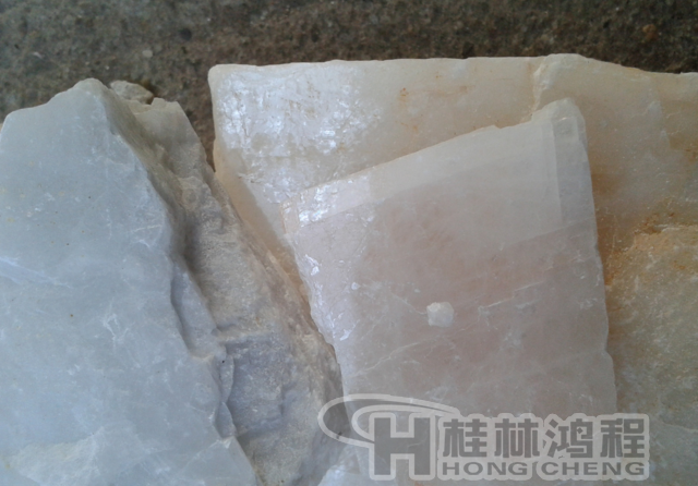 長石，長石粉，長石的用途